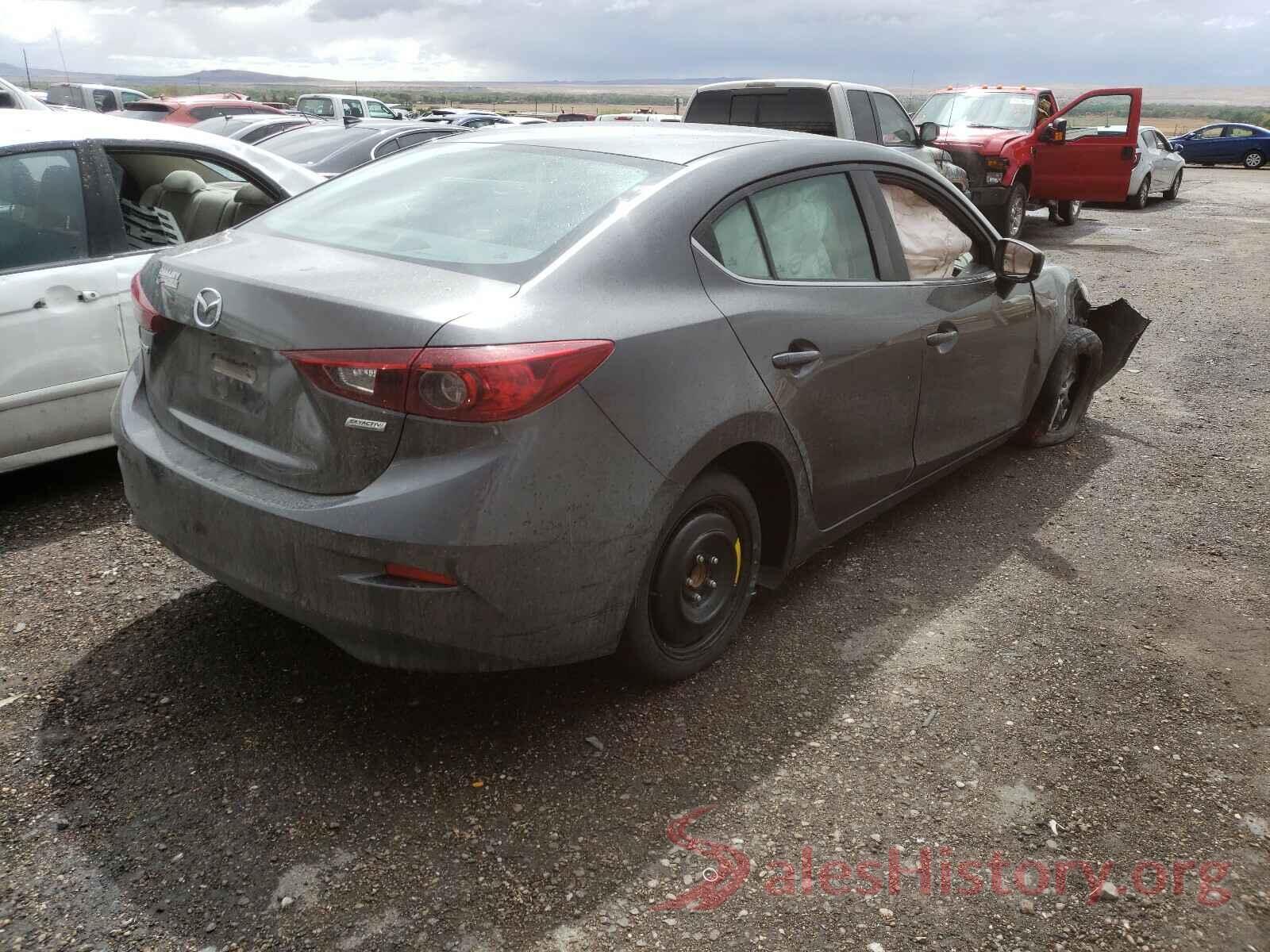 3MZBN1U77JM182671 2018 MAZDA 3