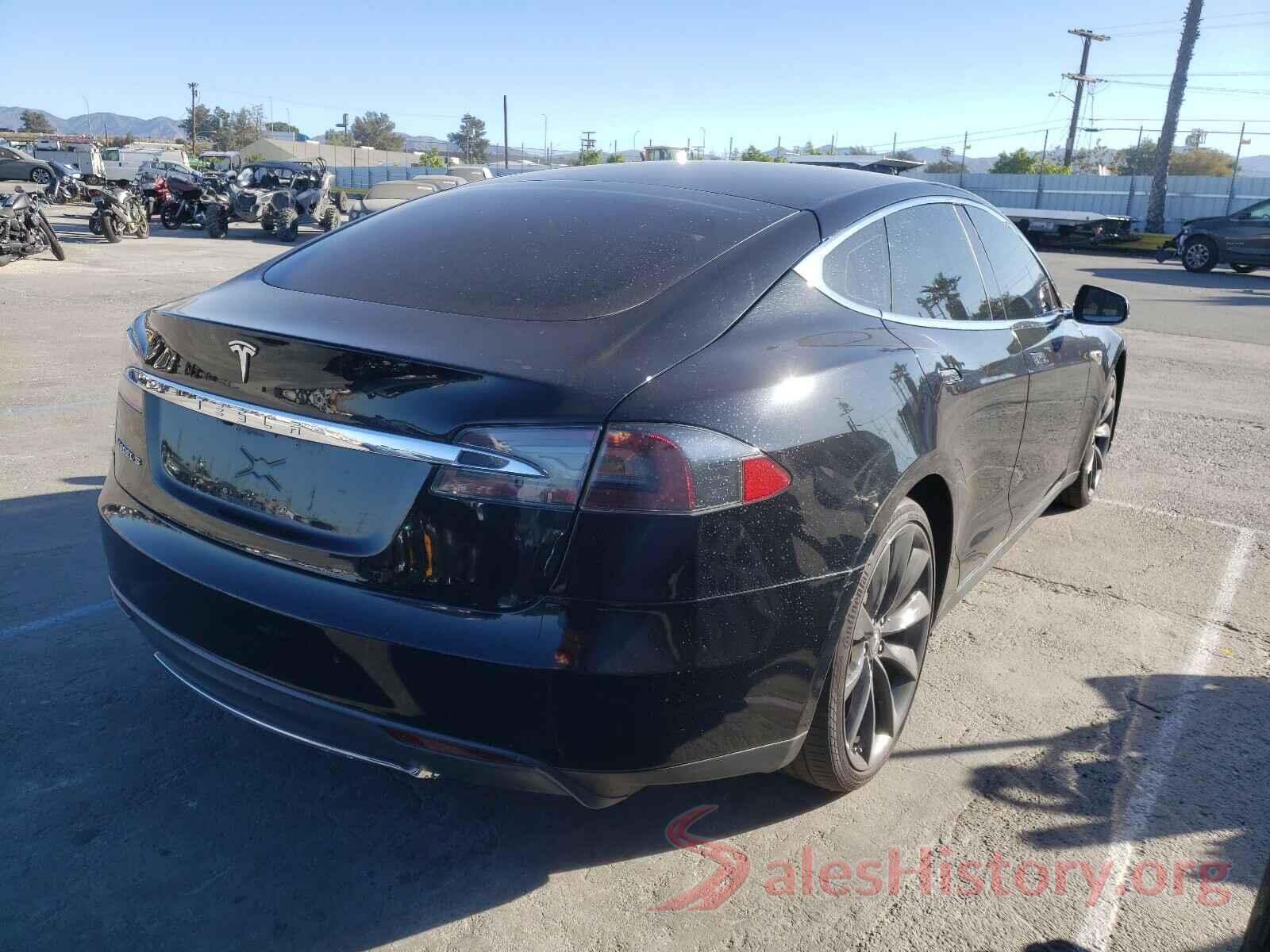 5YJSA1AG2DFP11083 2013 TESLA MODEL S