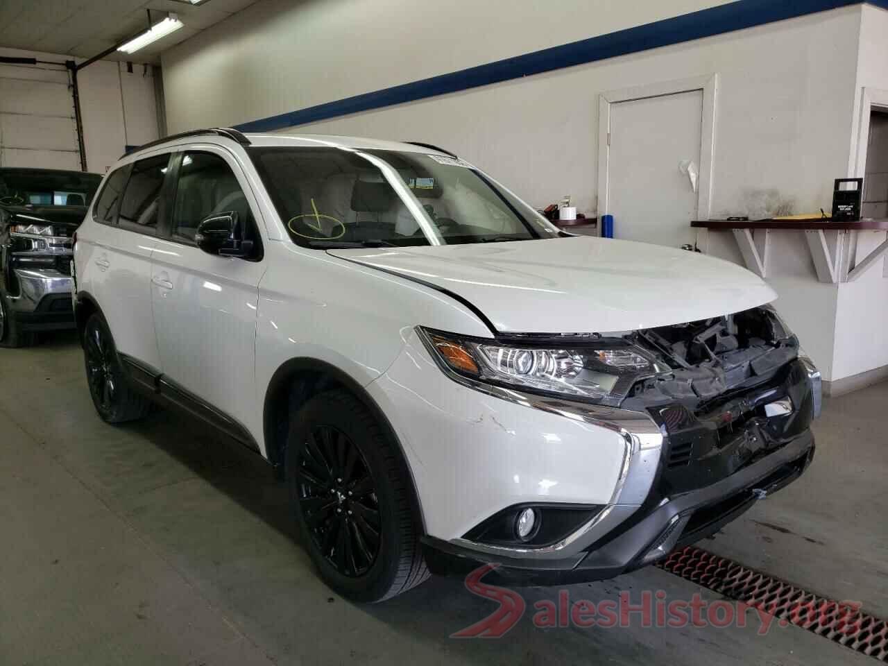 JA4AZ3A33LZ016305 2020 MITSUBISHI OUTLANDER