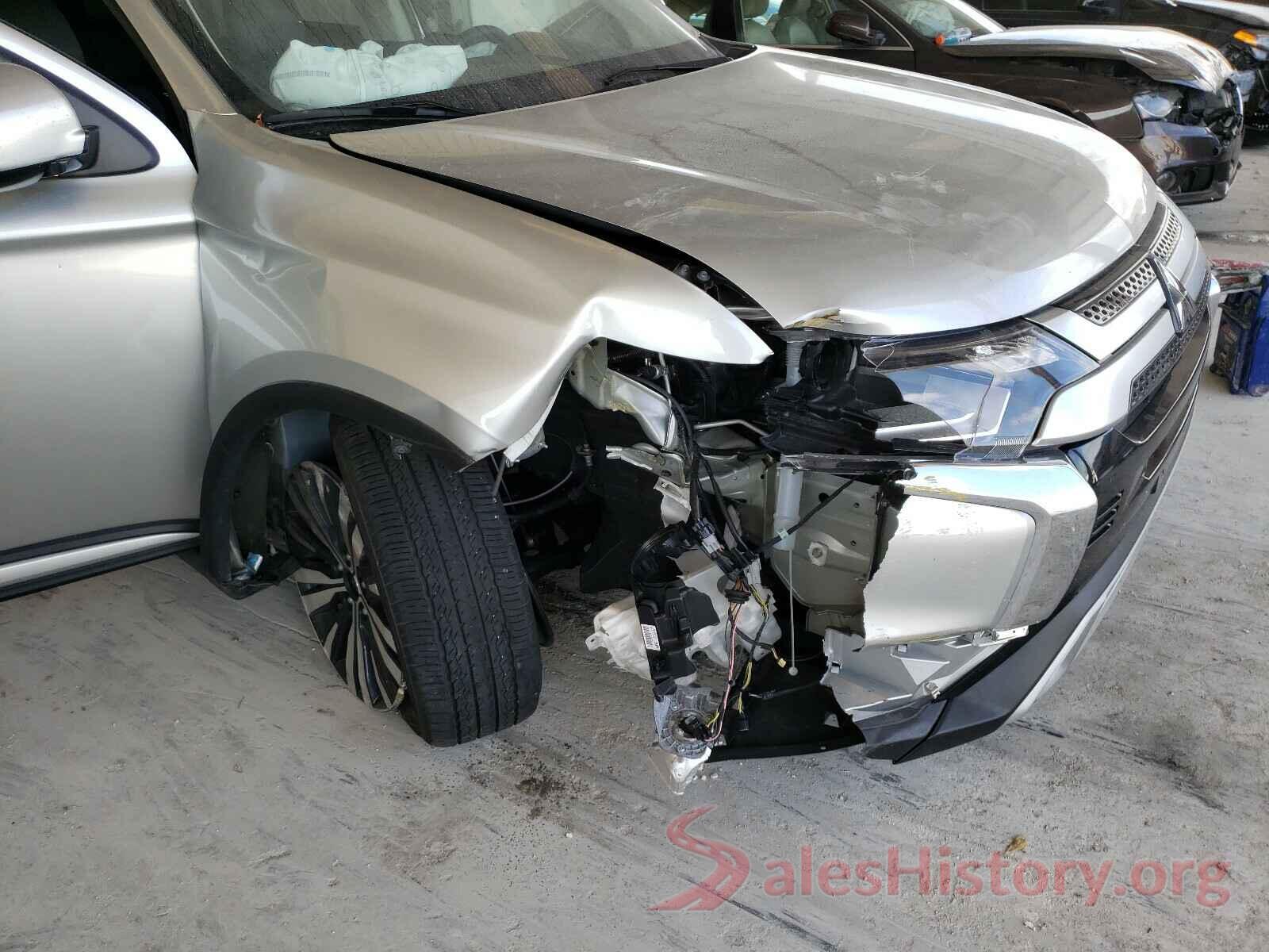 JA4AZ3A31LZ028937 2020 MITSUBISHI OUTLANDER