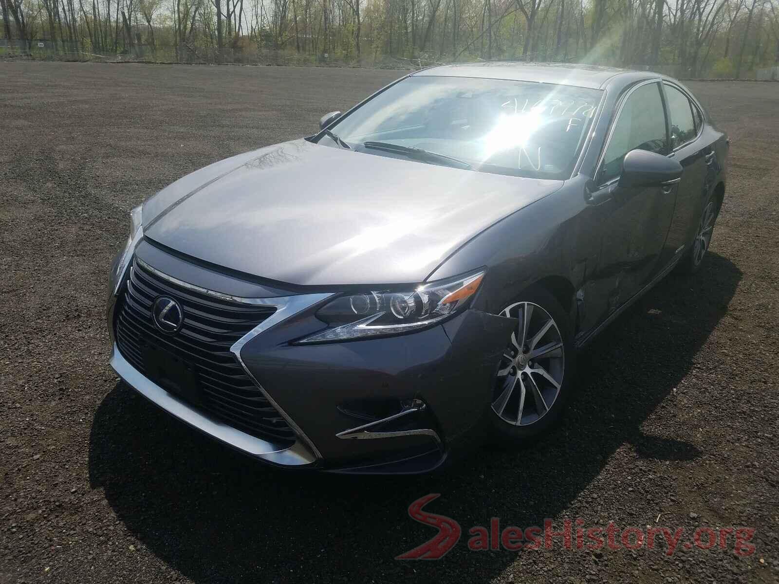 JTHBW1GG7J2167296 2018 LEXUS ES300