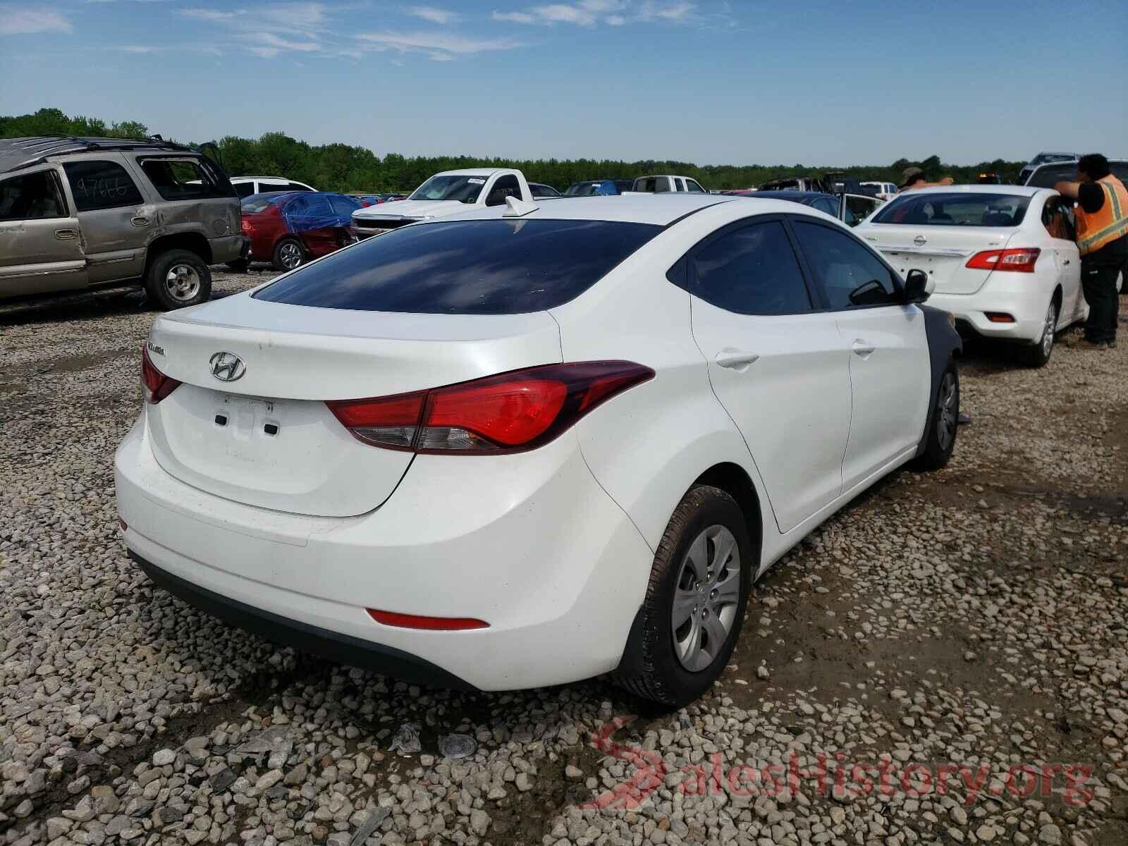 5NPDH4AE1GH711330 2016 HYUNDAI ELANTRA