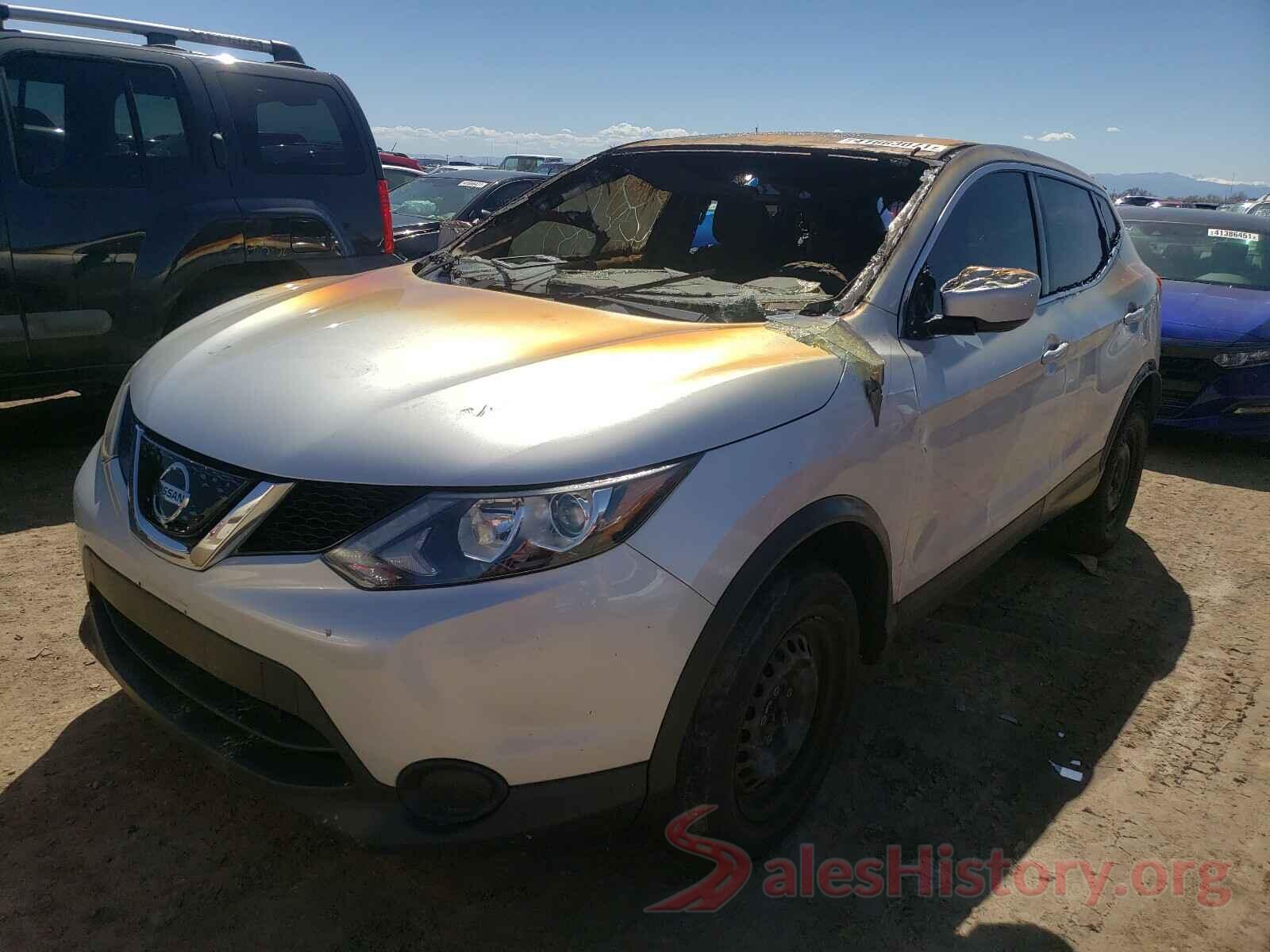 JN1BJ1CRXJW258243 2018 NISSAN ROGUE