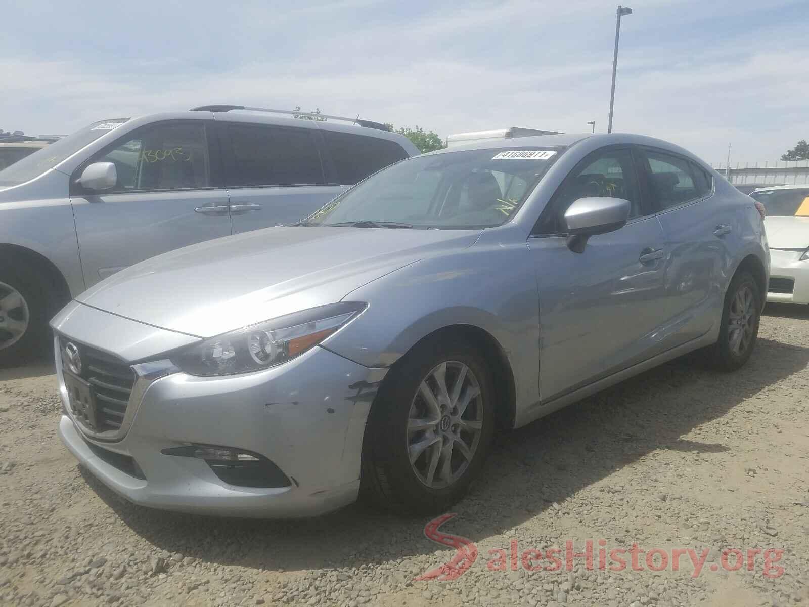 3MZBN1U76JM187862 2018 MAZDA 3