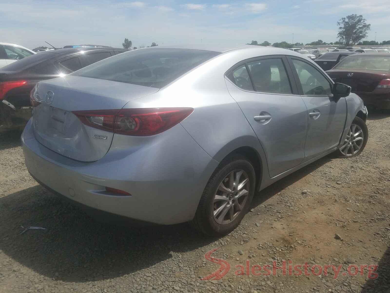 3MZBN1U76JM187862 2018 MAZDA 3