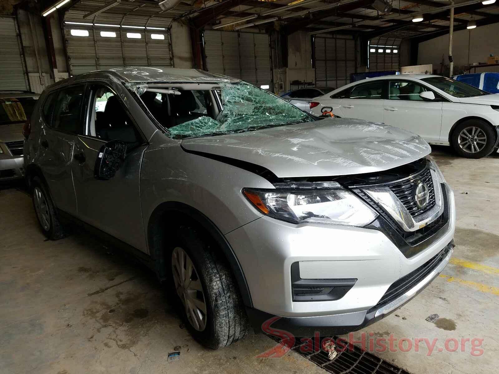 JN8AT2MT2JW463756 2018 NISSAN ROGUE