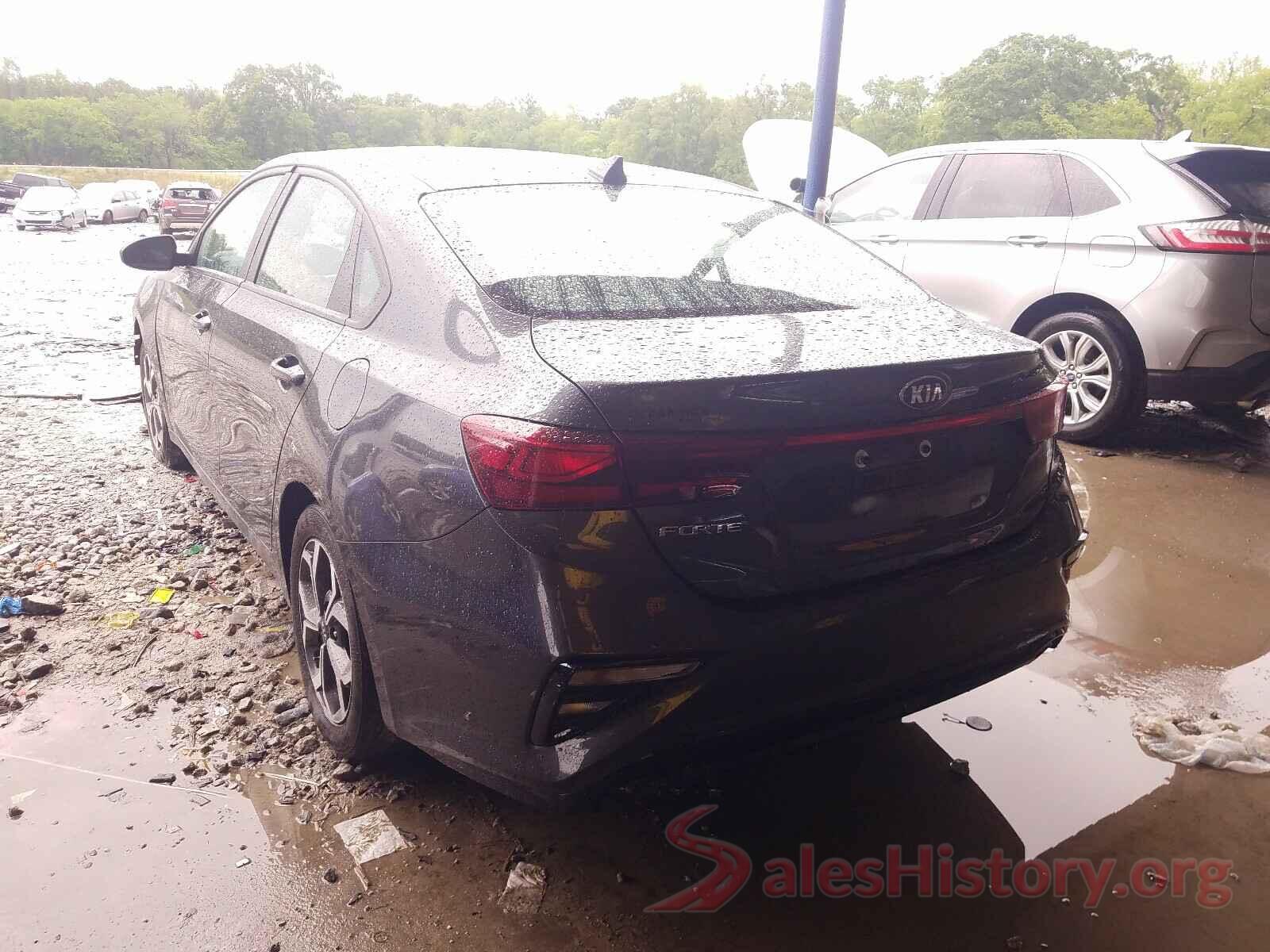 3KPF24AD4KE111240 2019 KIA FORTE