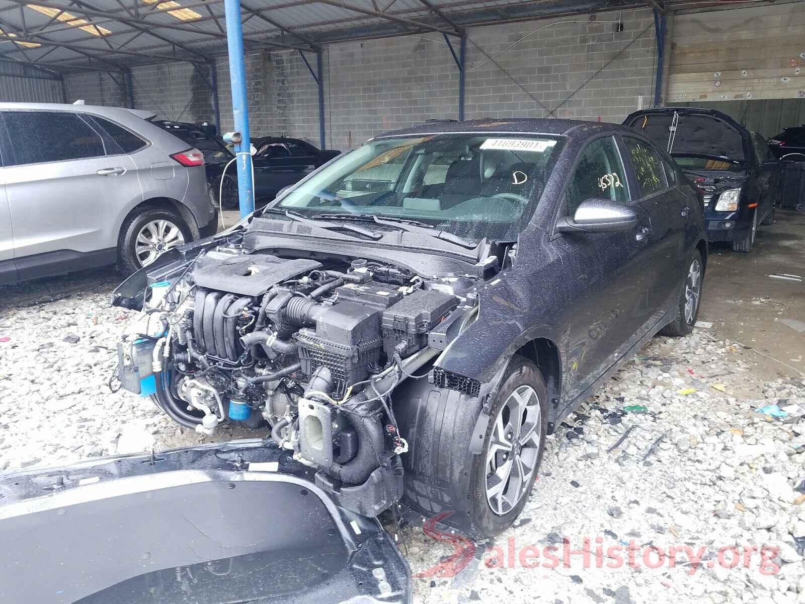 3KPF24AD4KE111240 2019 KIA FORTE