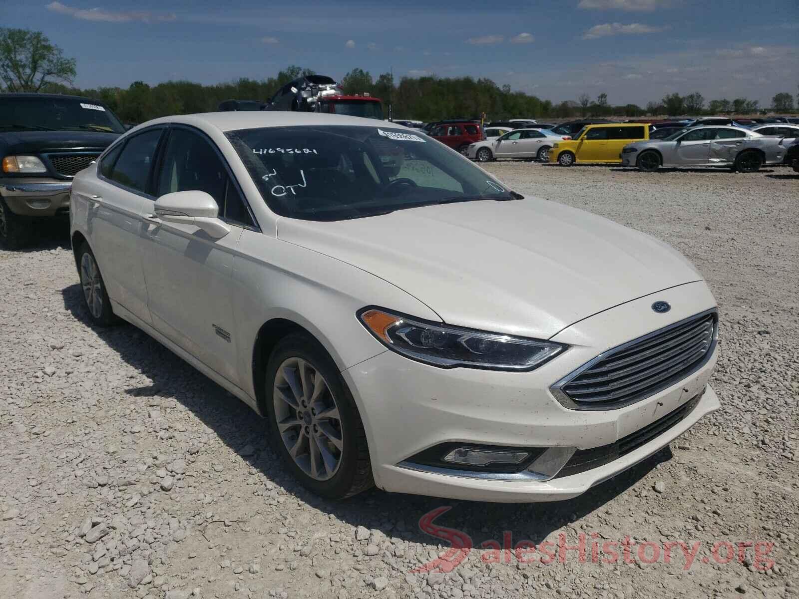 3FA6P0SU6HR209671 2017 FORD FUSION