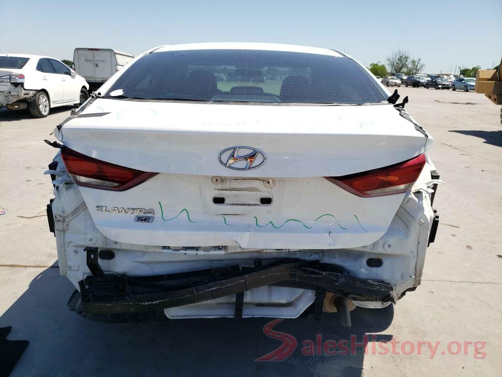 5NPD74LFXJH274265 2018 HYUNDAI ELANTRA