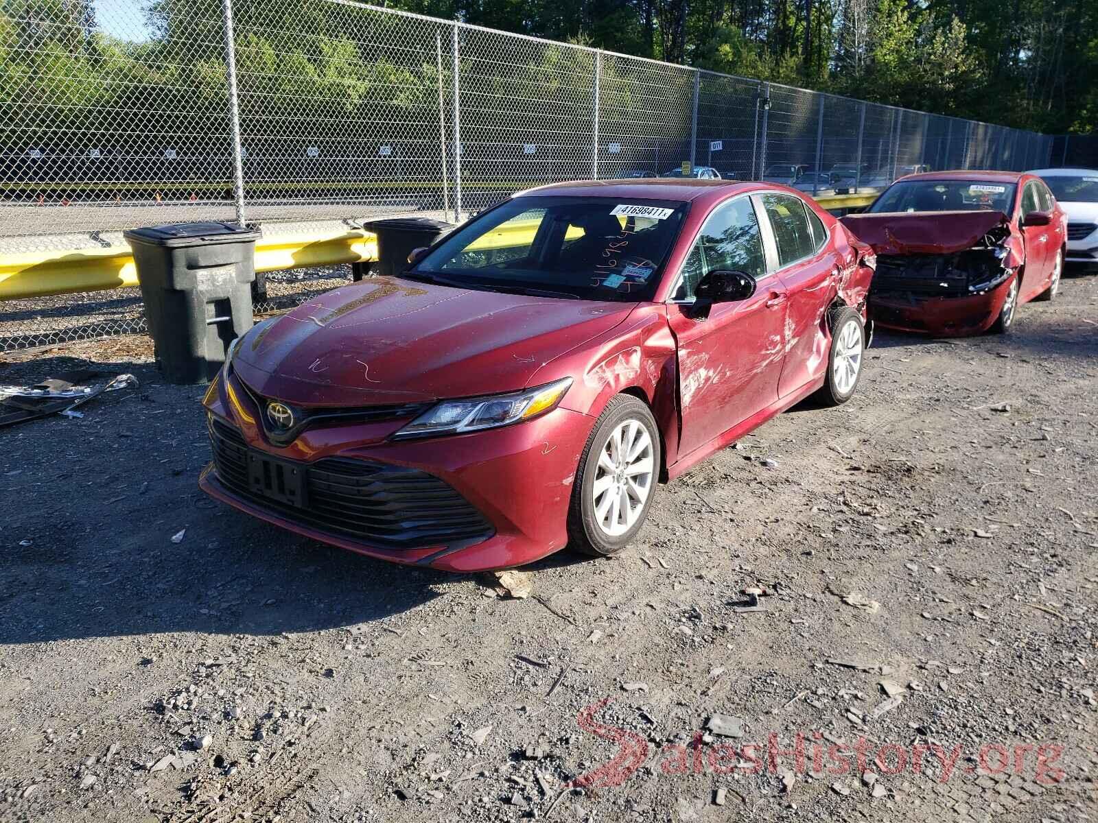 4T1B11HK5JU583480 2018 TOYOTA CAMRY