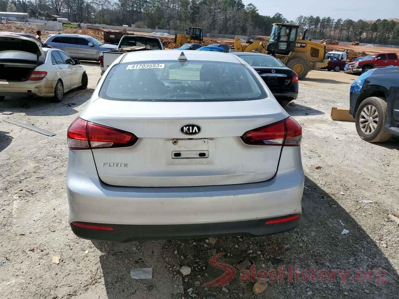 3KPFL4A75JE174319 2018 KIA FORTE