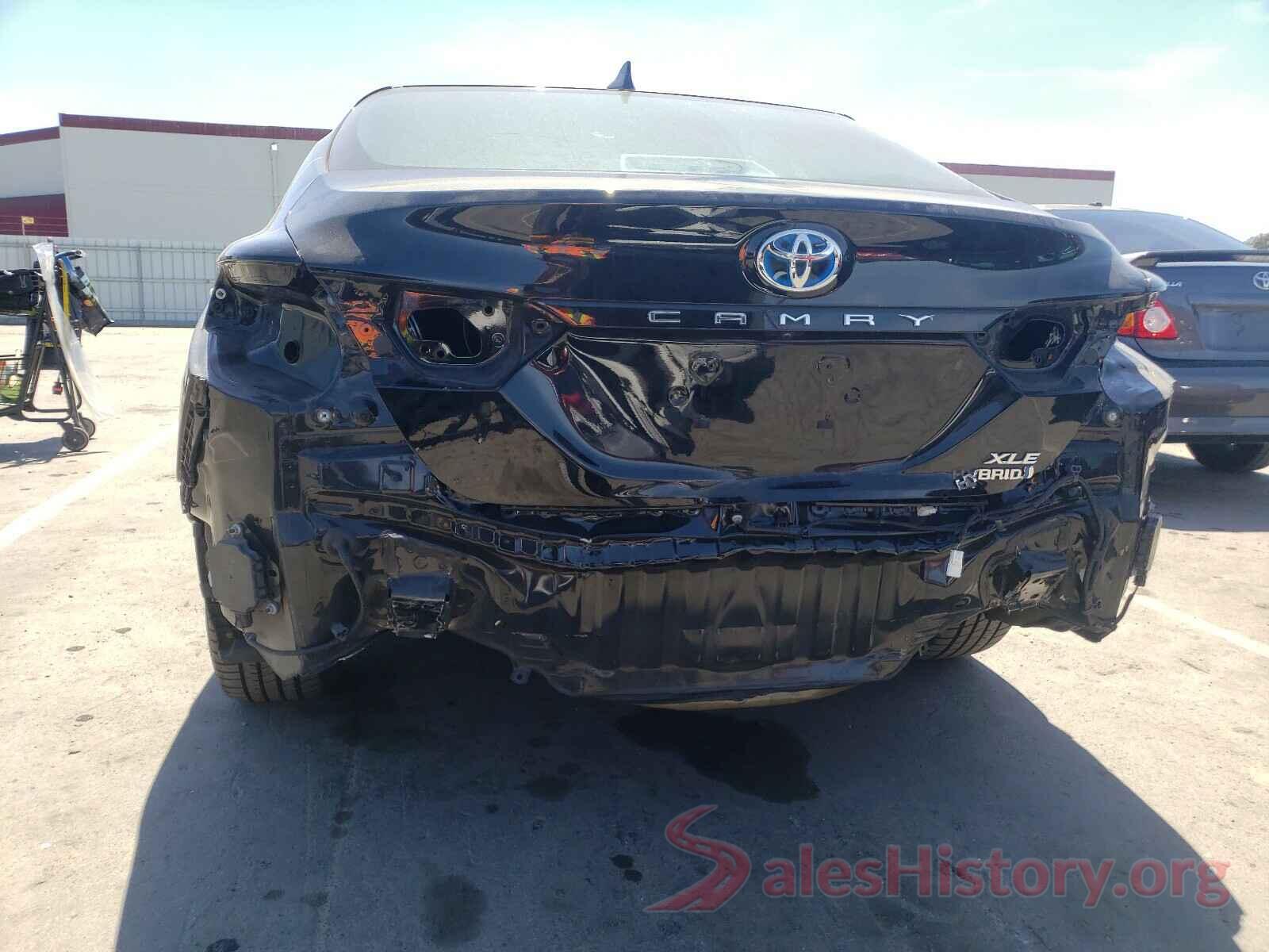 4T1B21HK6JU002324 2018 TOYOTA CAMRY