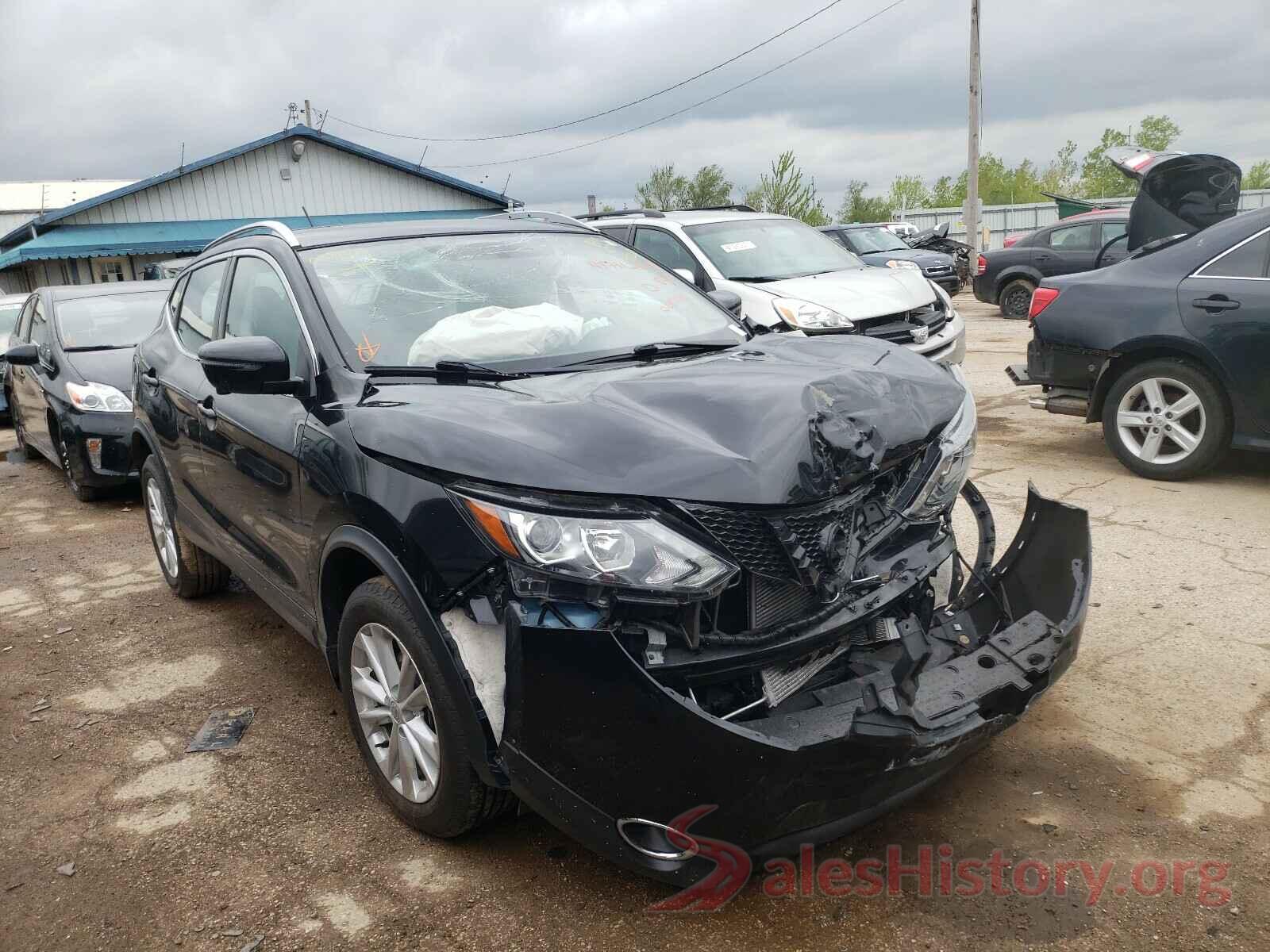 JN1BJ1CP9HW018190 2017 NISSAN ROGUE