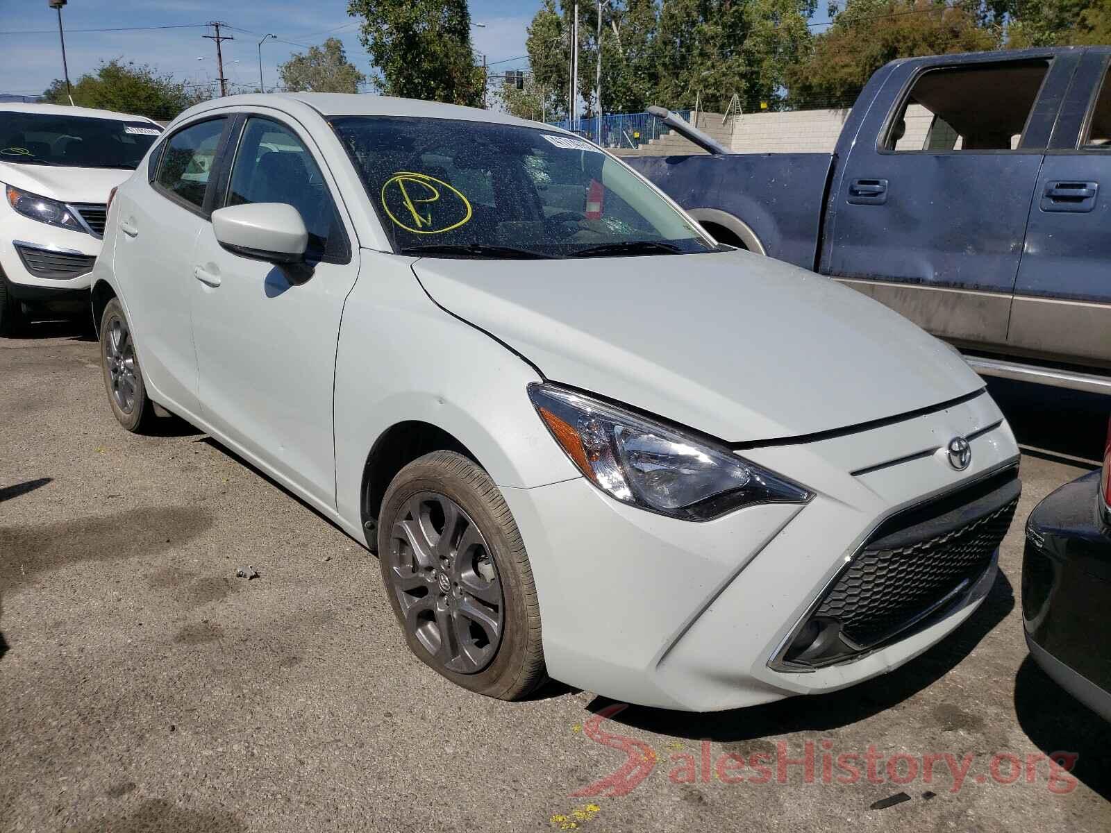 3MYDLBJV5LY705807 2020 TOYOTA YARIS