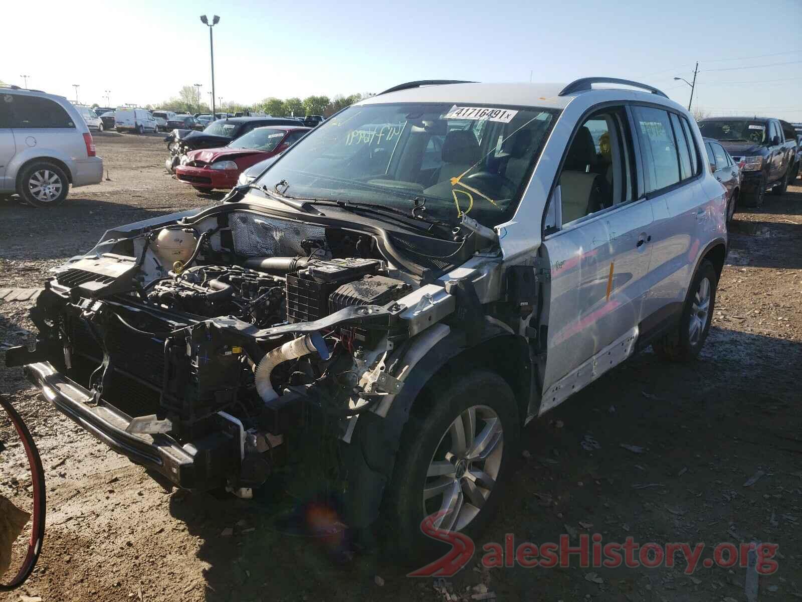 WVGBV7AXXGW587888 2016 VOLKSWAGEN TIGUAN