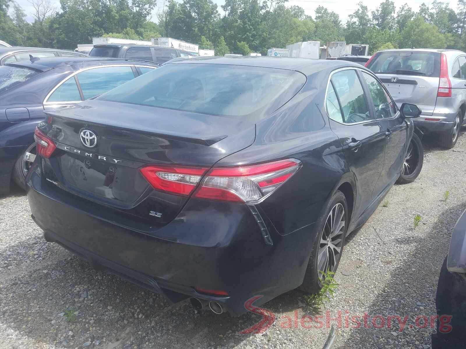 4T1B11HK0JU025598 2018 TOYOTA CAMRY