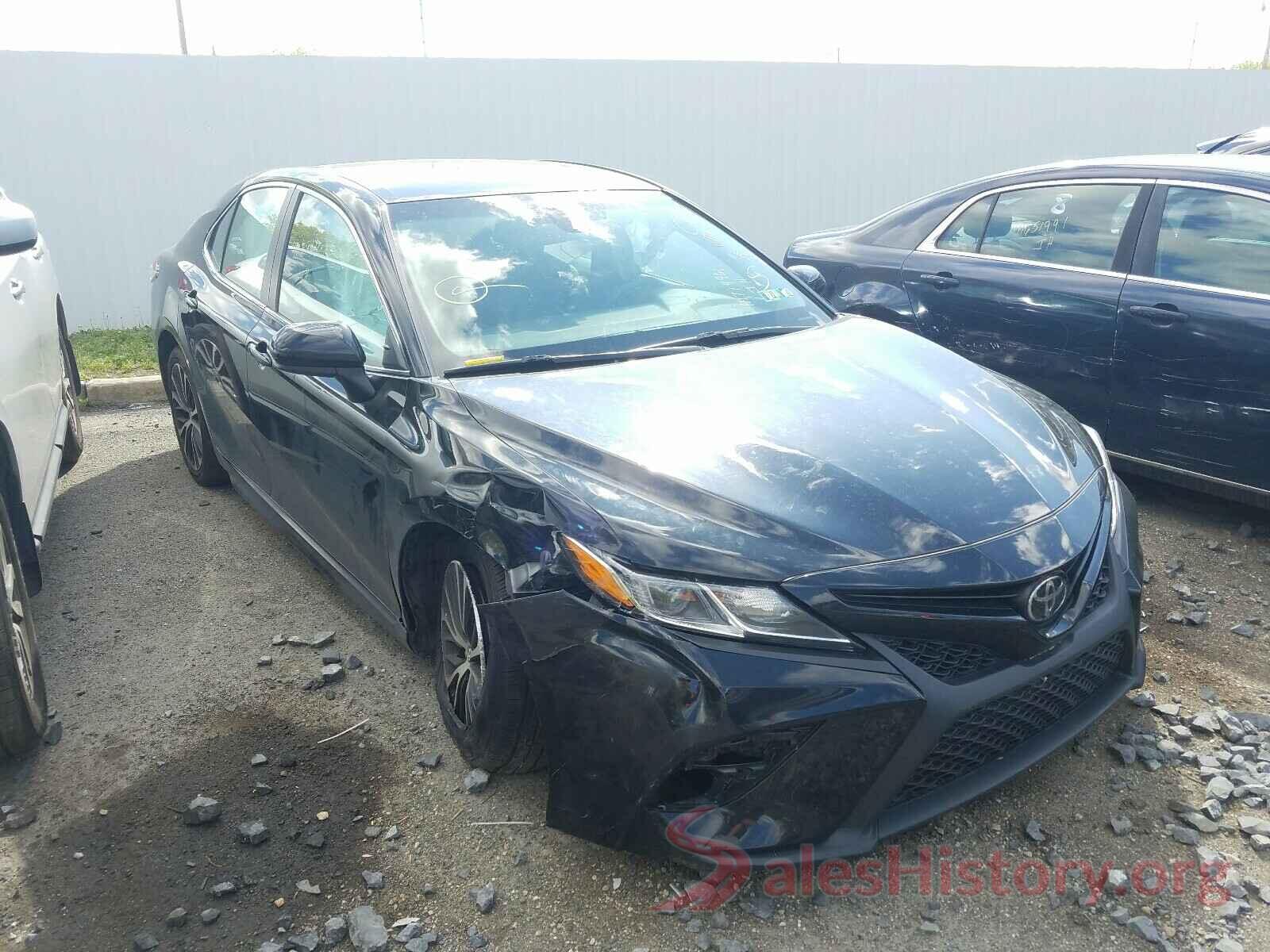 4T1B11HK0JU025598 2018 TOYOTA CAMRY