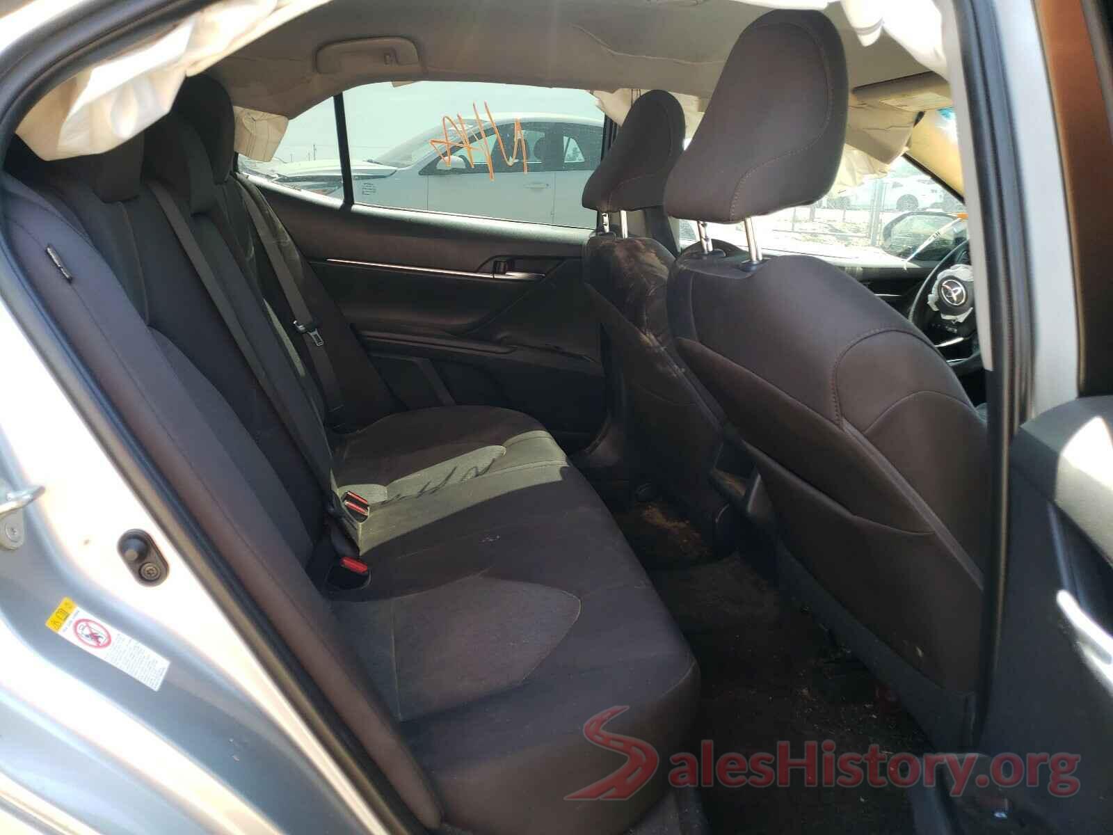 4T1B11HK6JU620195 2018 TOYOTA CAMRY