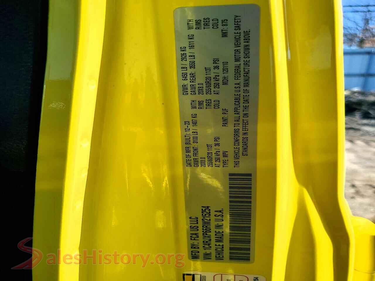 2024 JEEP WRANGLER VIN 1C4RJXP66RW215254, trunk area