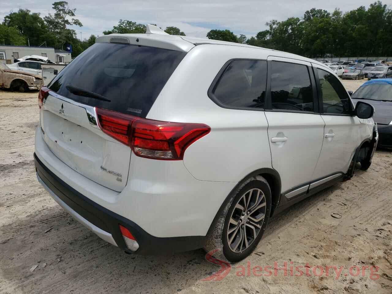 JA4AZ3A3XJZ000907 2018 MITSUBISHI OUTLANDER