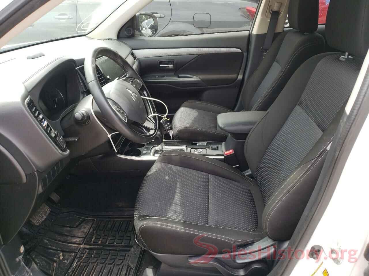 JA4AZ3A3XJZ000907 2018 MITSUBISHI OUTLANDER