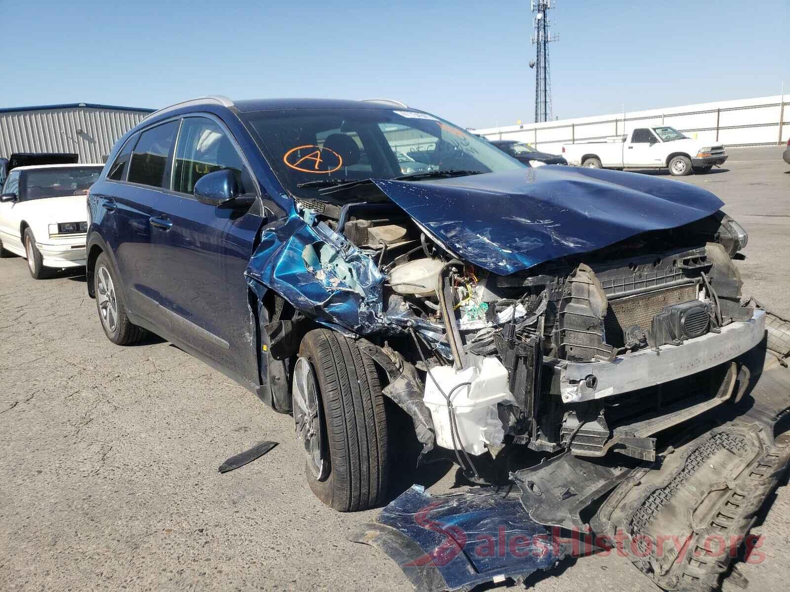 KNDCB3LC0J5211119 2018 KIA NIRO