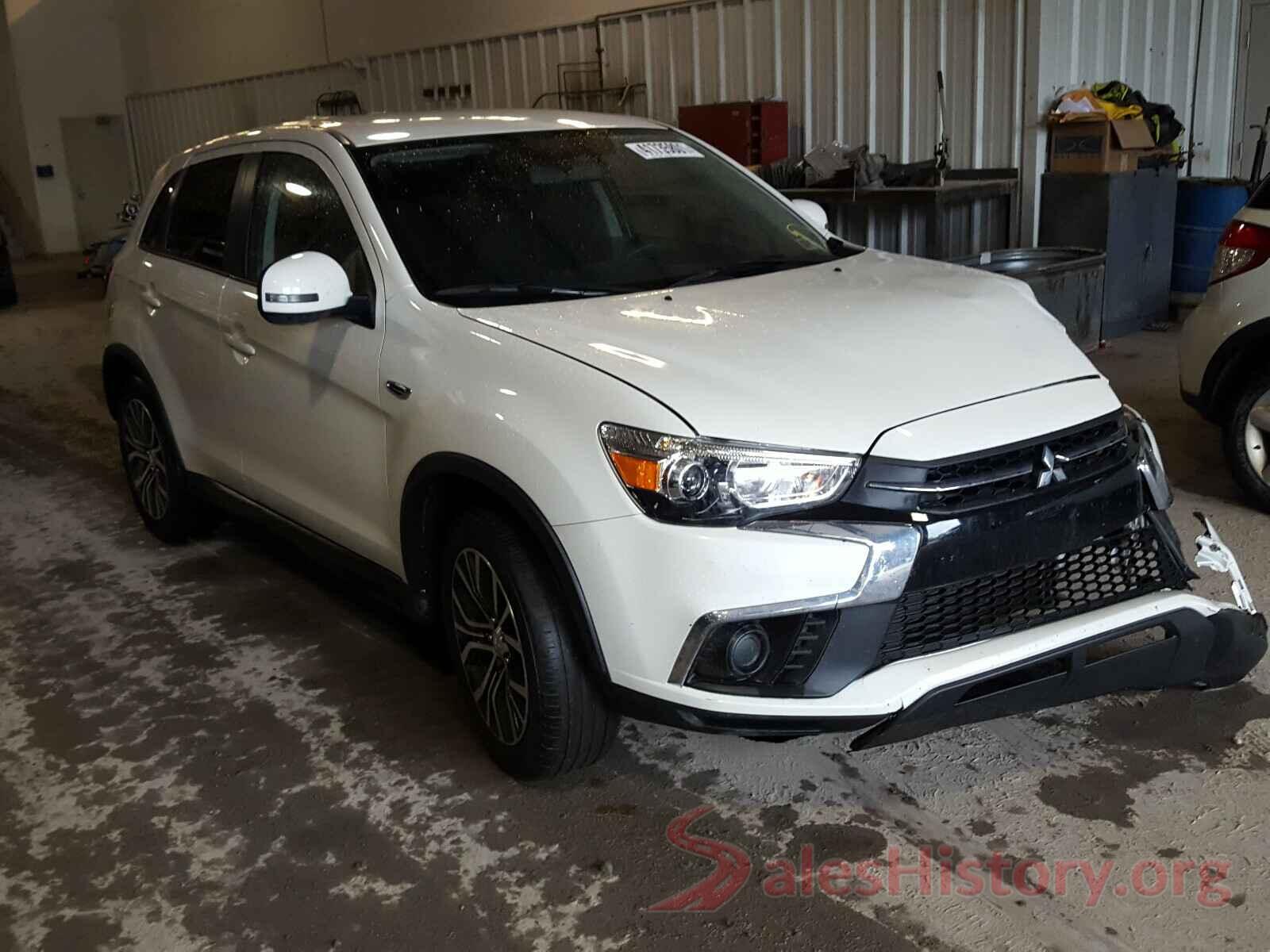 JA4AR3AU8JU023379 2018 MITSUBISHI OUTLANDER