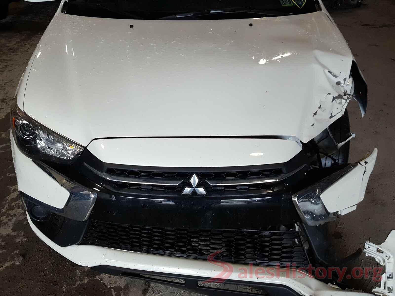 JA4AR3AU8JU023379 2018 MITSUBISHI OUTLANDER