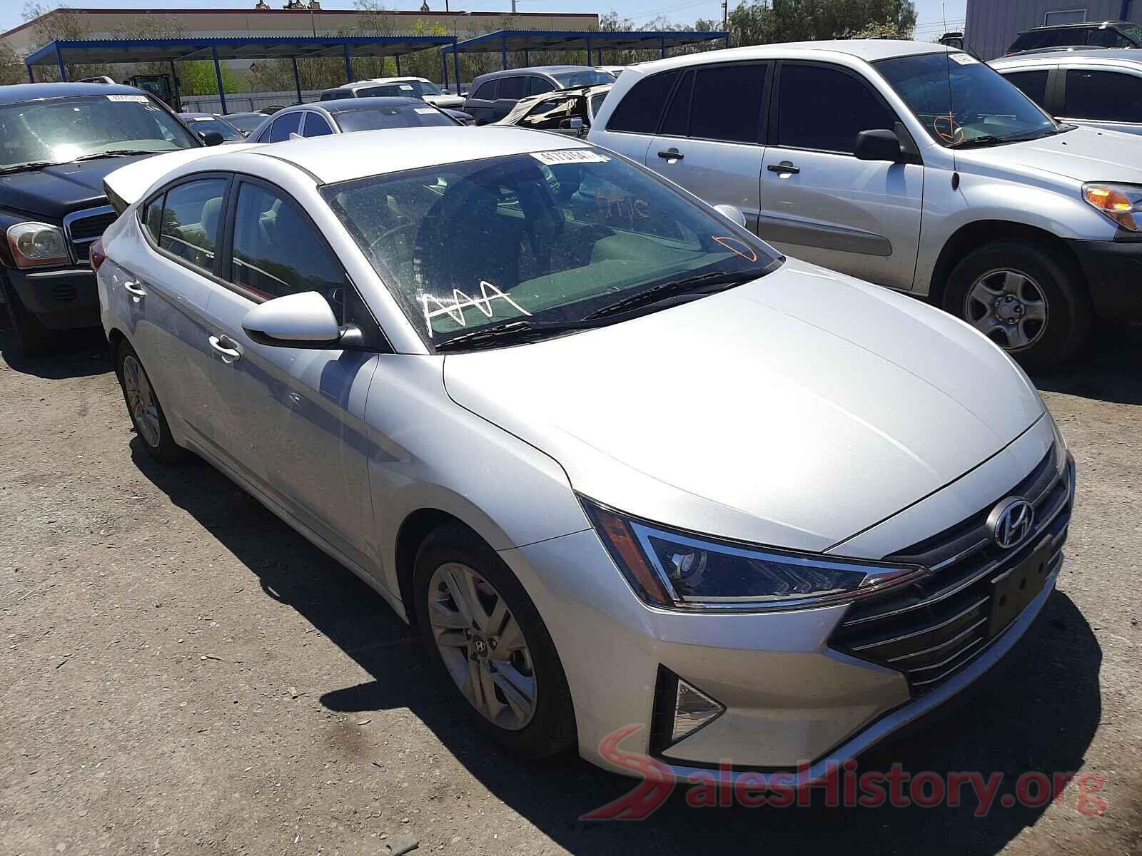 5NPD84LF1KH433656 2019 HYUNDAI ELANTRA