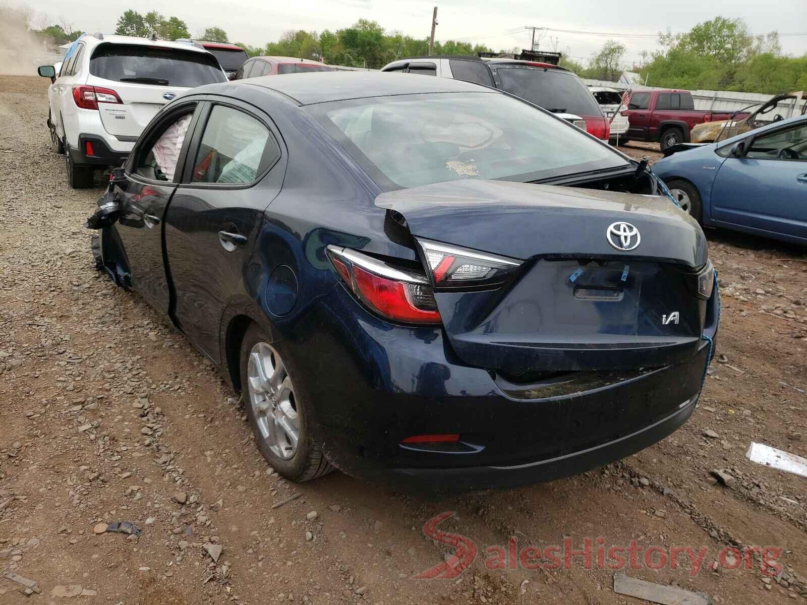 3MYDLBYV8HY176012 2017 TOYOTA YARIS