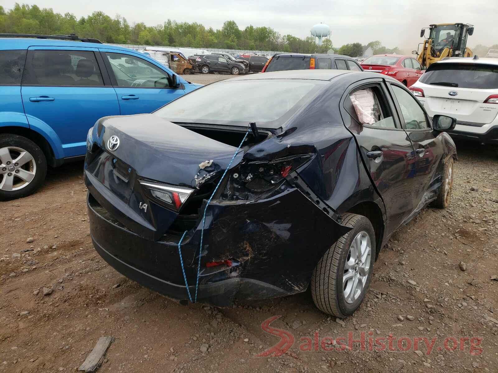 3MYDLBYV8HY176012 2017 TOYOTA YARIS