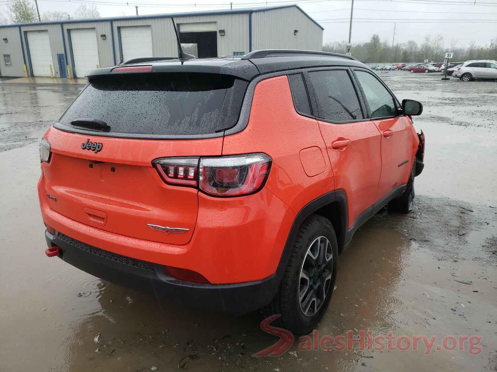 3C4NJDDB0JT342879 2018 JEEP COMPASS