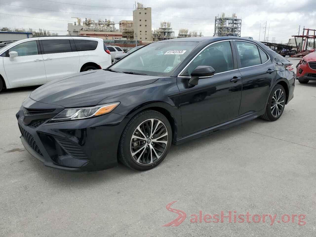 4T1B11HKXJU063761 2018 TOYOTA CAMRY