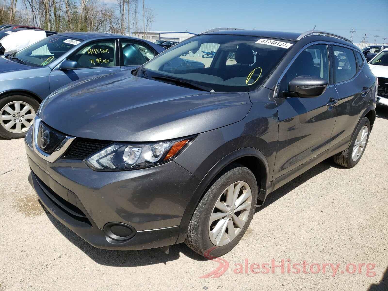 JN1BJ1CRXJW268805 2018 NISSAN ROGUE