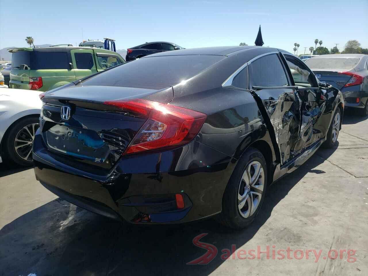 2HGFC2F52JH588658 2018 HONDA CIVIC