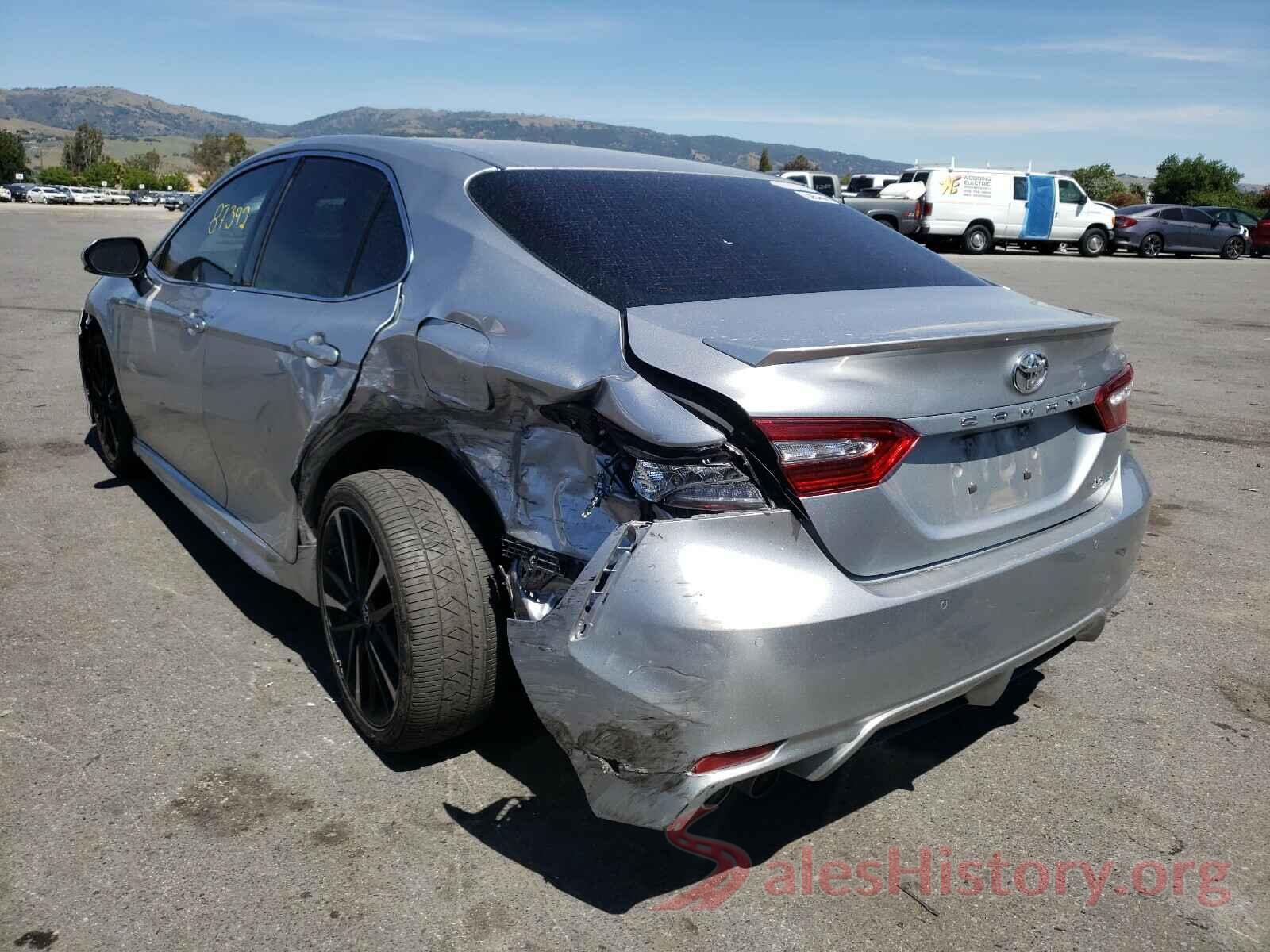 4T1B61HK0JU120146 2018 TOYOTA CAMRY