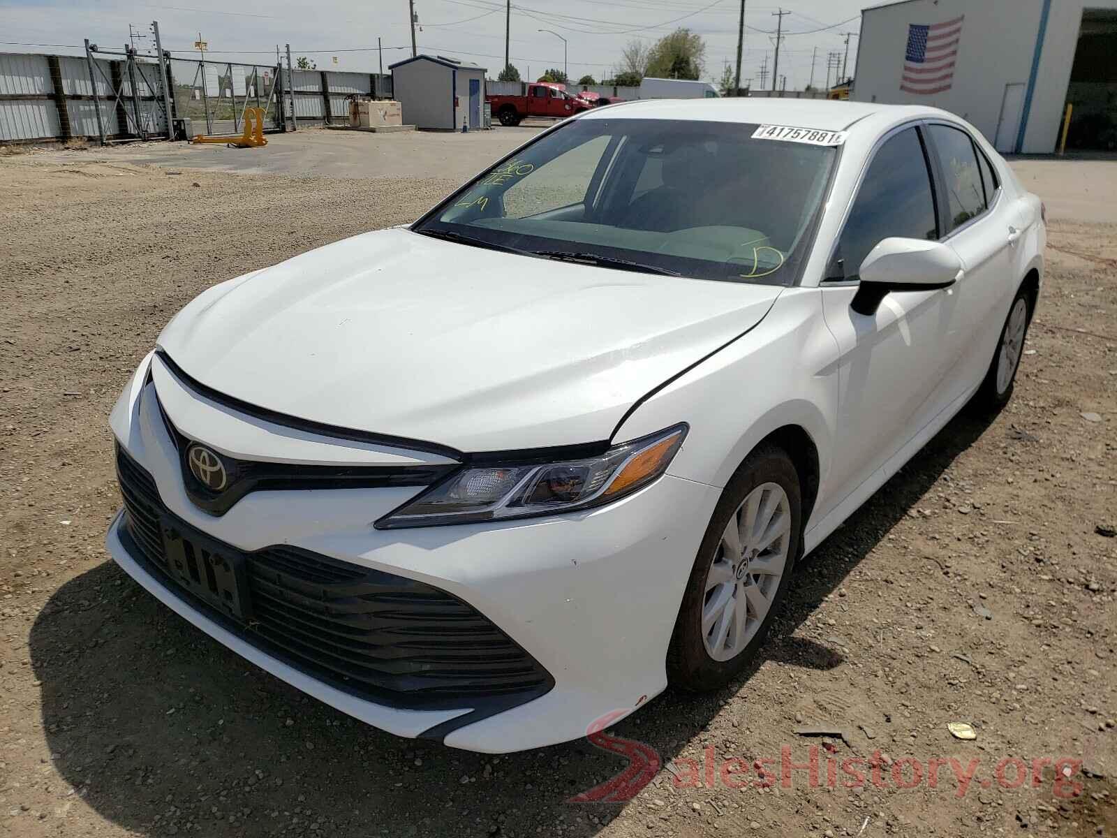 4T1B11HK1JU633937 2018 TOYOTA CAMRY