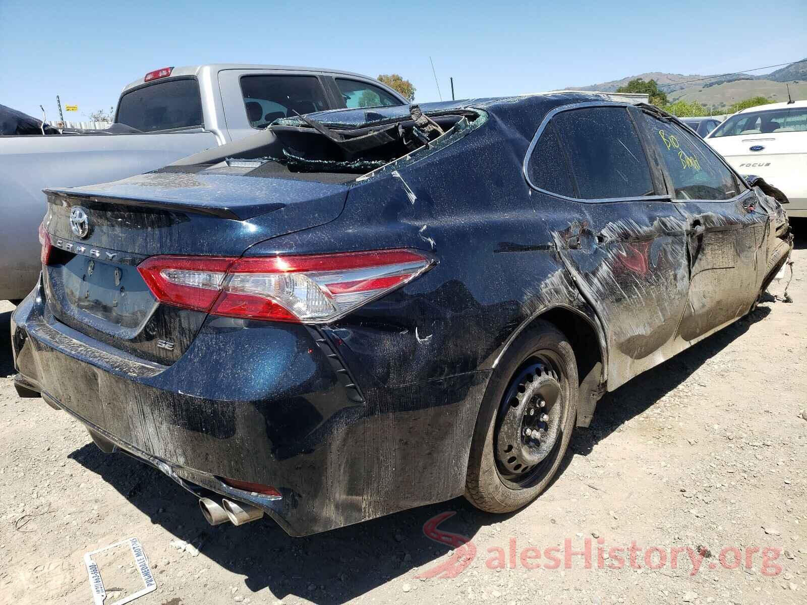 4T1B11HK8JU651108 2018 TOYOTA CAMRY