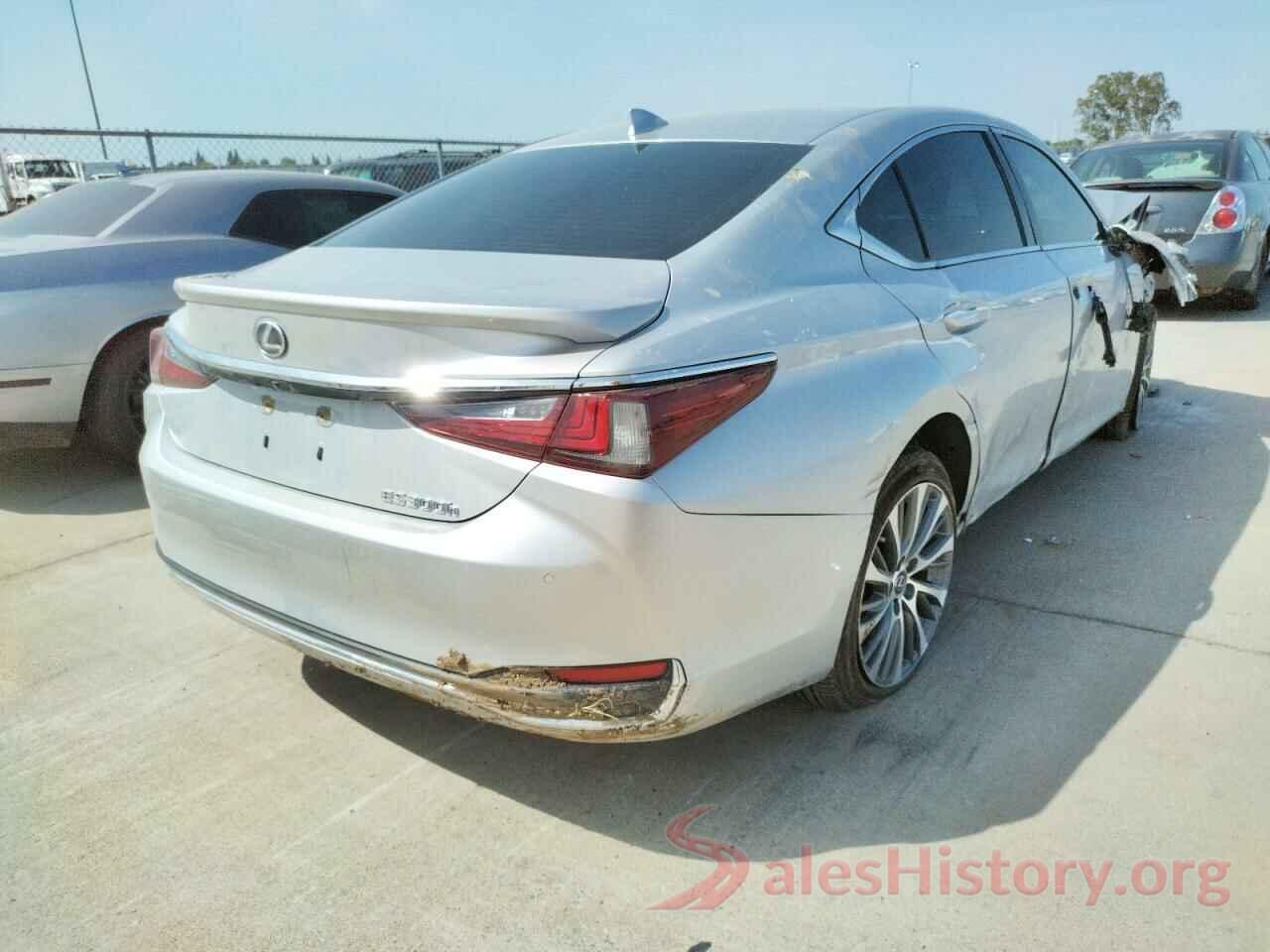 58AB21B16KU002611 2019 LEXUS ES300