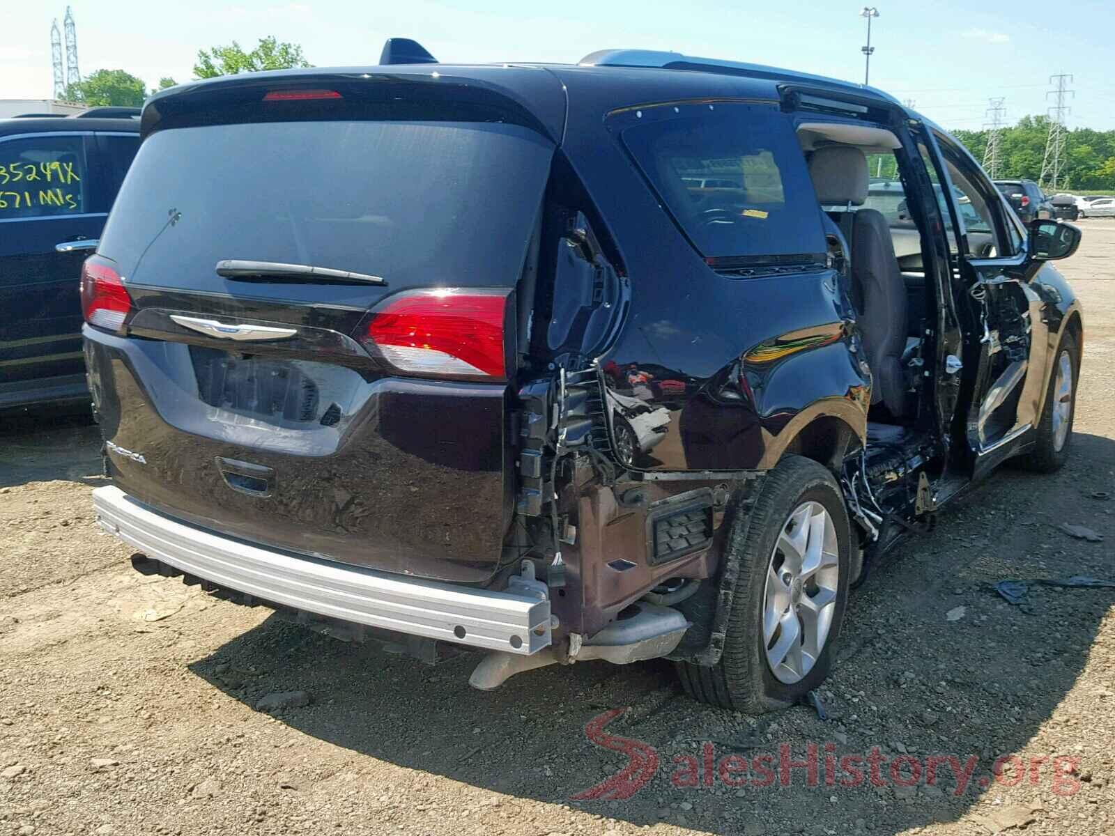 2C4RC1EG5HR644010 2017 CHRYSLER PACIFICA