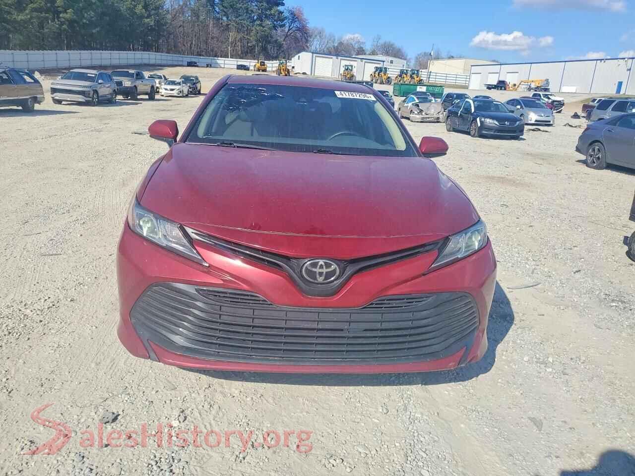 2018 TOYOTA CAMRY VIN 4T1B11HK2JU535550, rear view