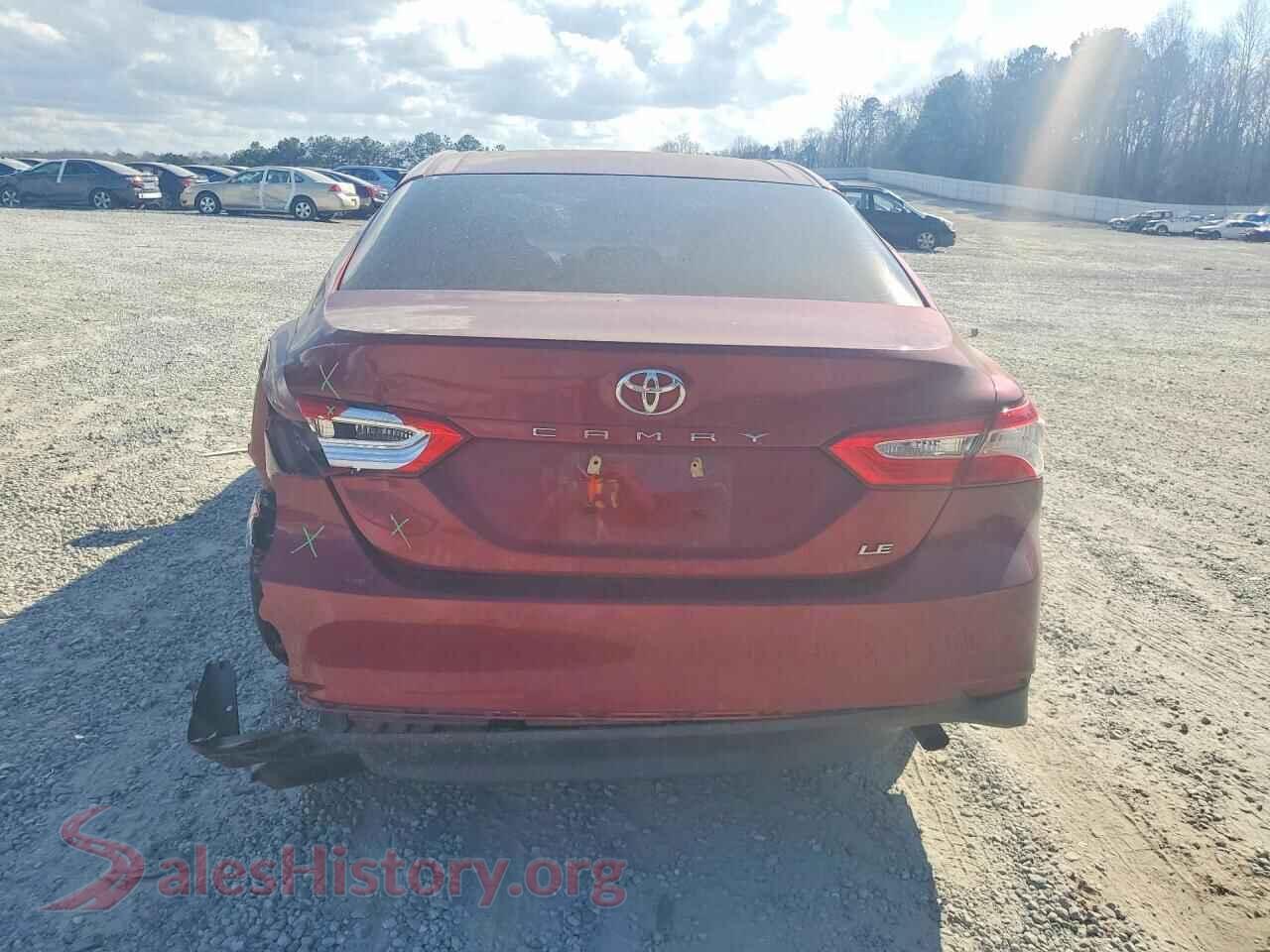2018 TOYOTA CAMRY VIN 4T1B11HK2JU535550, left side view