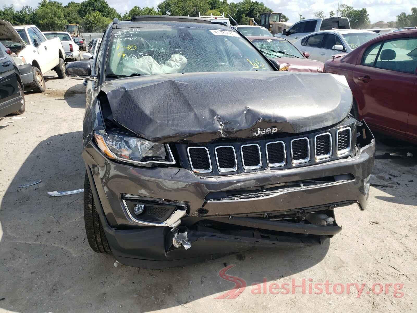 3C4NJCCB8JT228849 2018 JEEP COMPASS