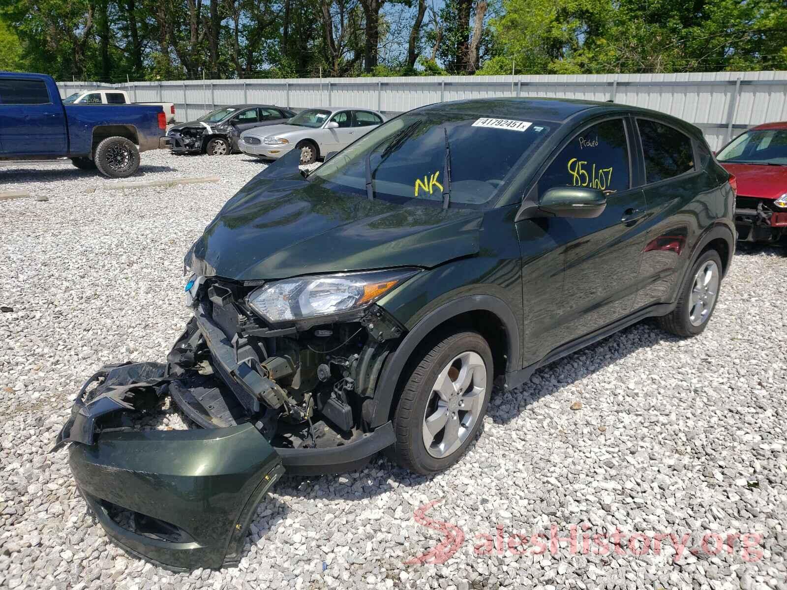 3CZRU6H58HM704397 2017 HONDA HR-V