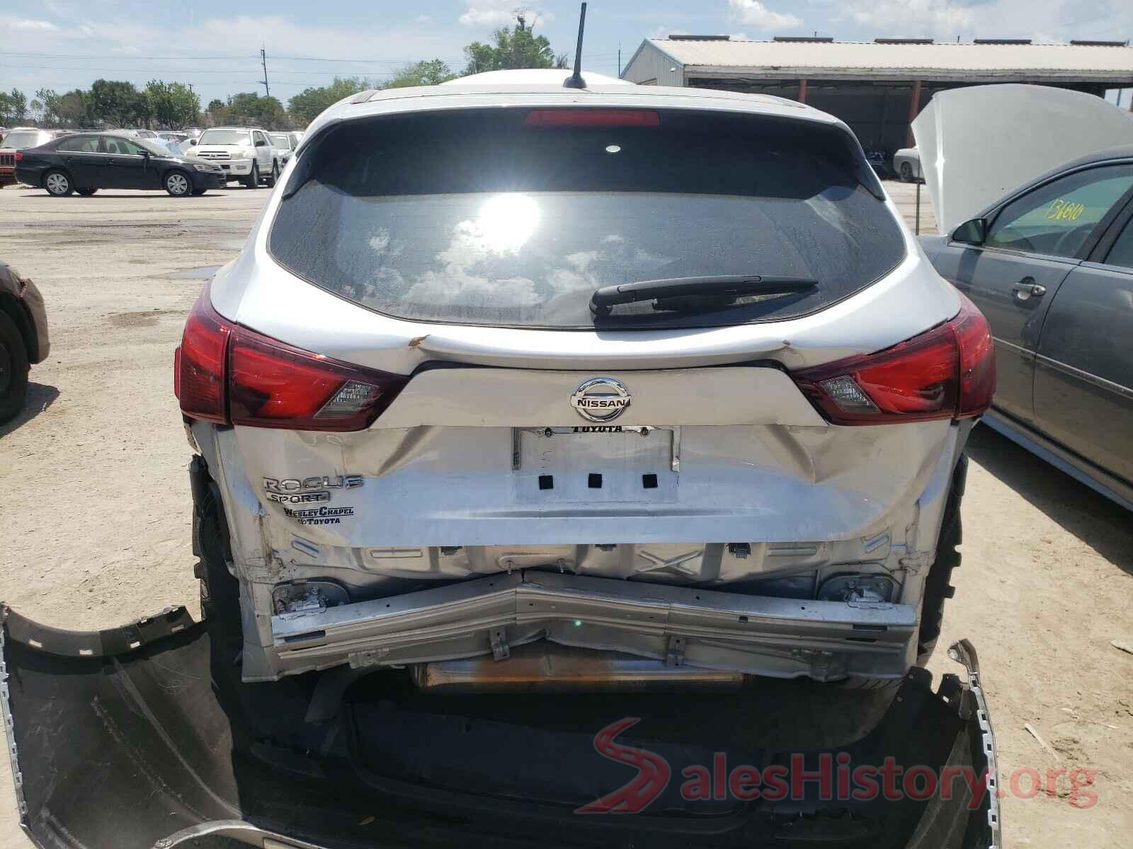 JN1BJ1CP2JW187506 2018 NISSAN ROGUE