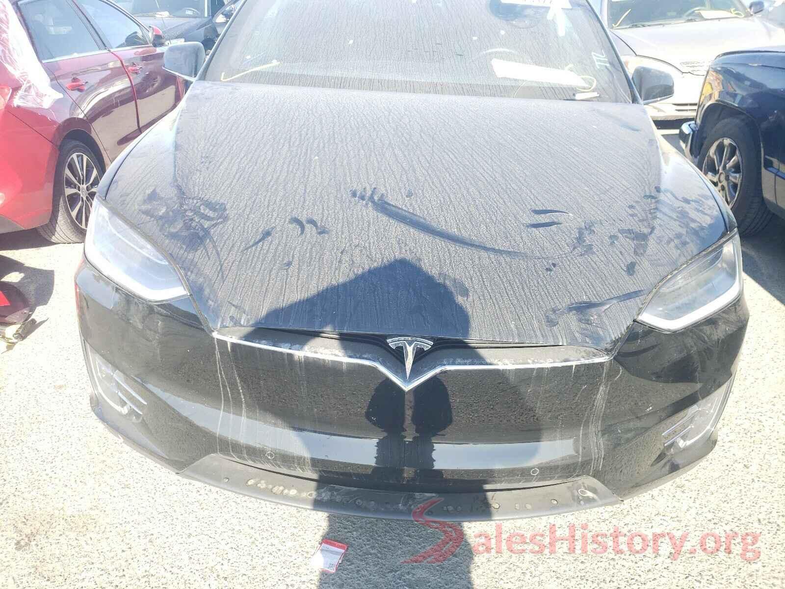 5YJXCBE28JF110258 2018 TESLA MODEL X