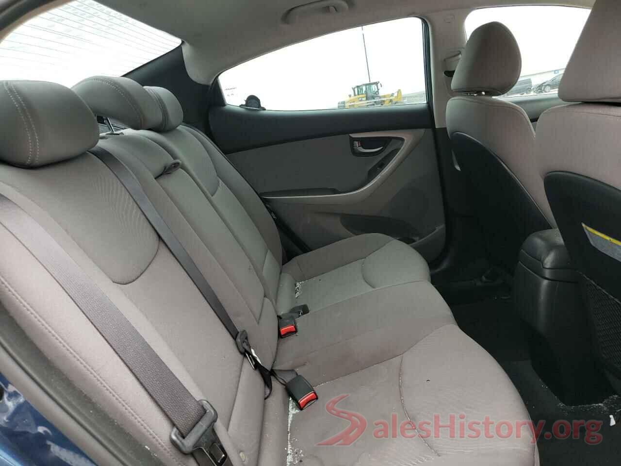 KMHDH4AEXGU547805 2016 HYUNDAI ELANTRA