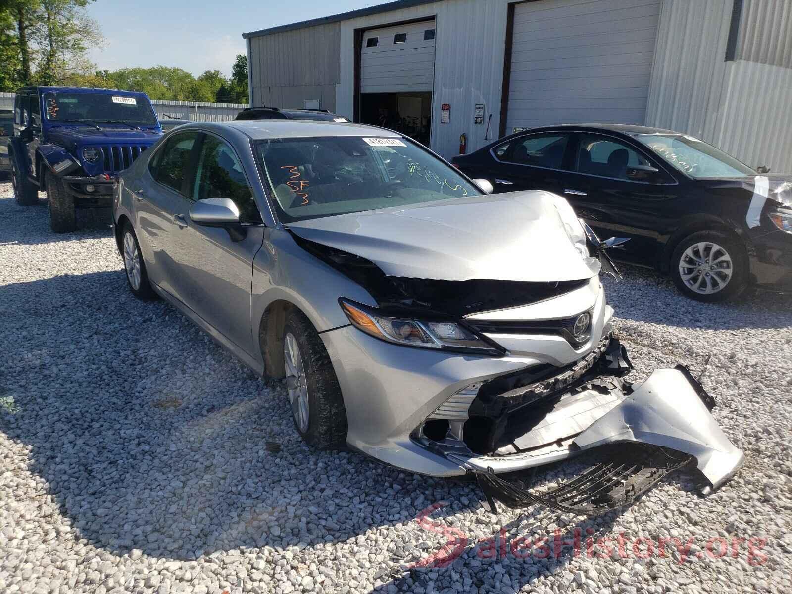 4T1B11HK2KU253085 2019 TOYOTA CAMRY