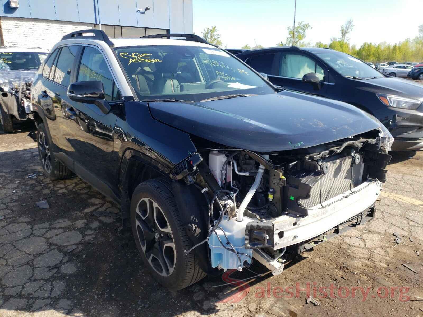 2T3J1RFVXKW050797 2019 TOYOTA RAV4